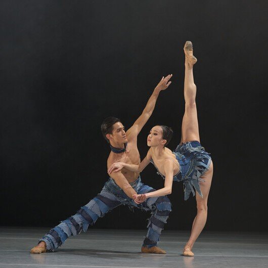 Hong Kong Ballet dancers