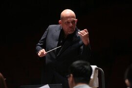 JAAP RETURNS! HK Phil Music Director Maestro Jaap van Zweden opens the 2021/22 Season with TWO WEEKS of stellar programmes
Season Opening: JAAP | Beethoven 7 (3 & 4 September)
JAAP | Dvořák 7 (10 & 11 September)